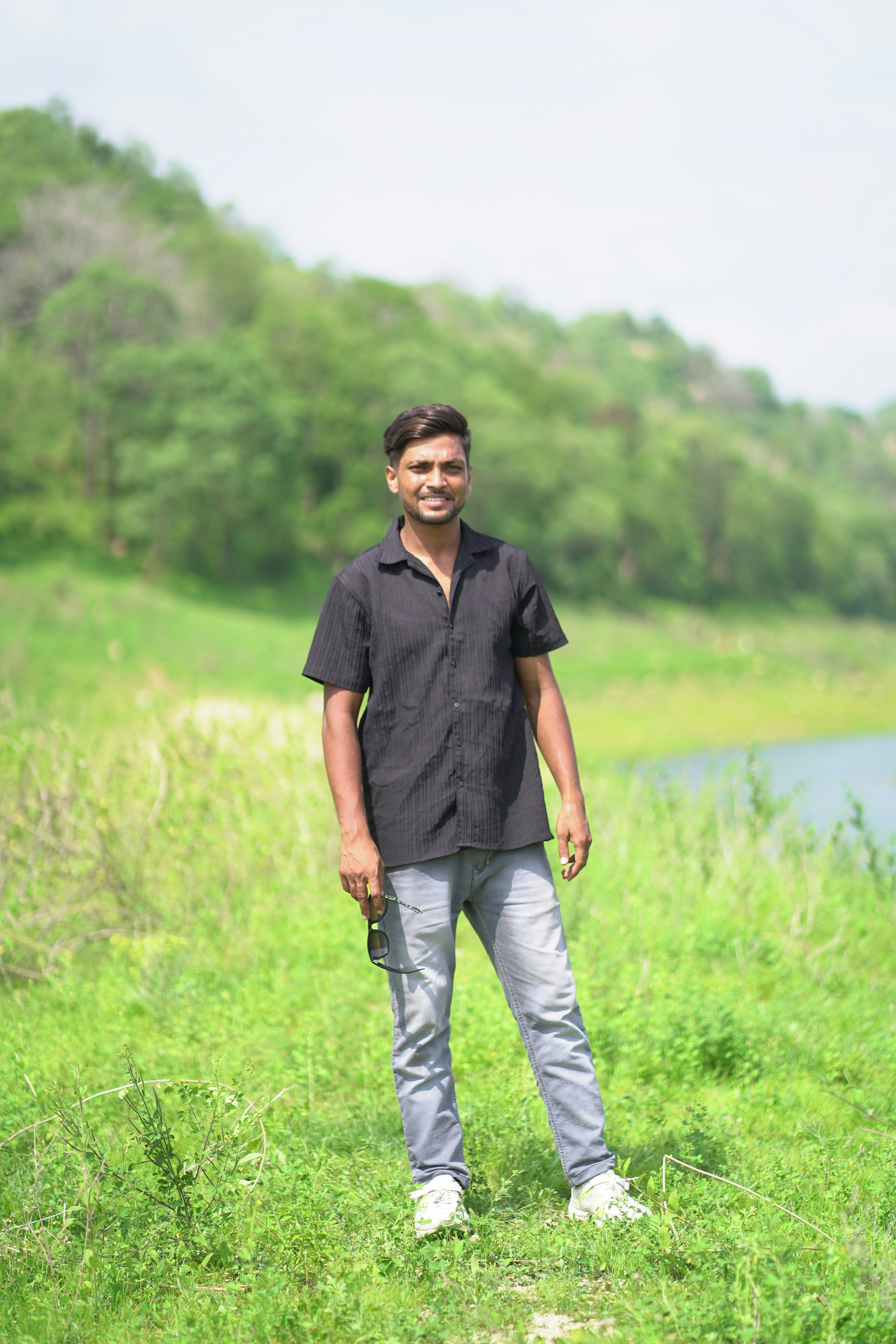 暗夜追踪 (2024) 封面